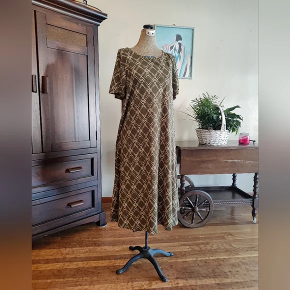 Luluroe Olive Green Patterned Dress 2XL - Picture 1 of 7